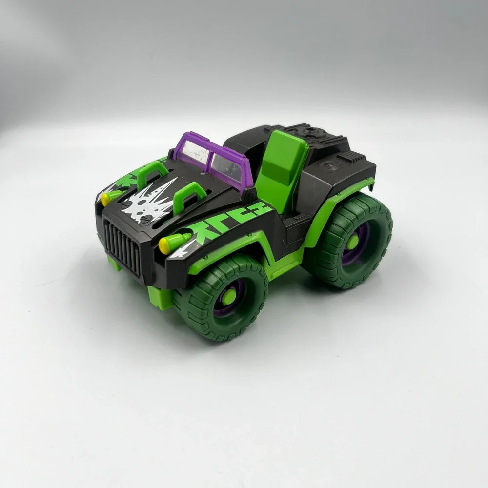 Hasbro Marvel Hulk Smash Truck Green Black & Purple Off Road Toy Vehicle 2011